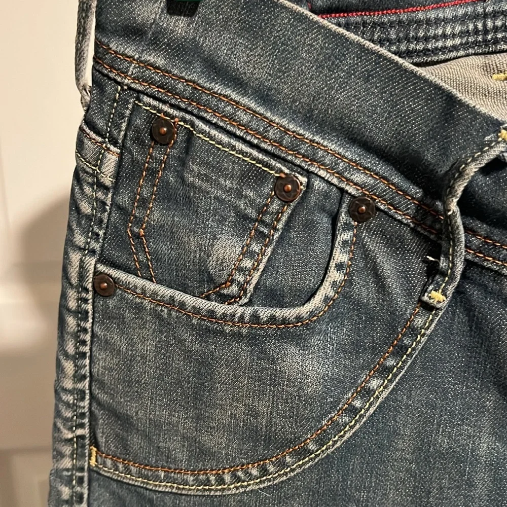 Vintage Levi’s Red - Picture 3 of 12